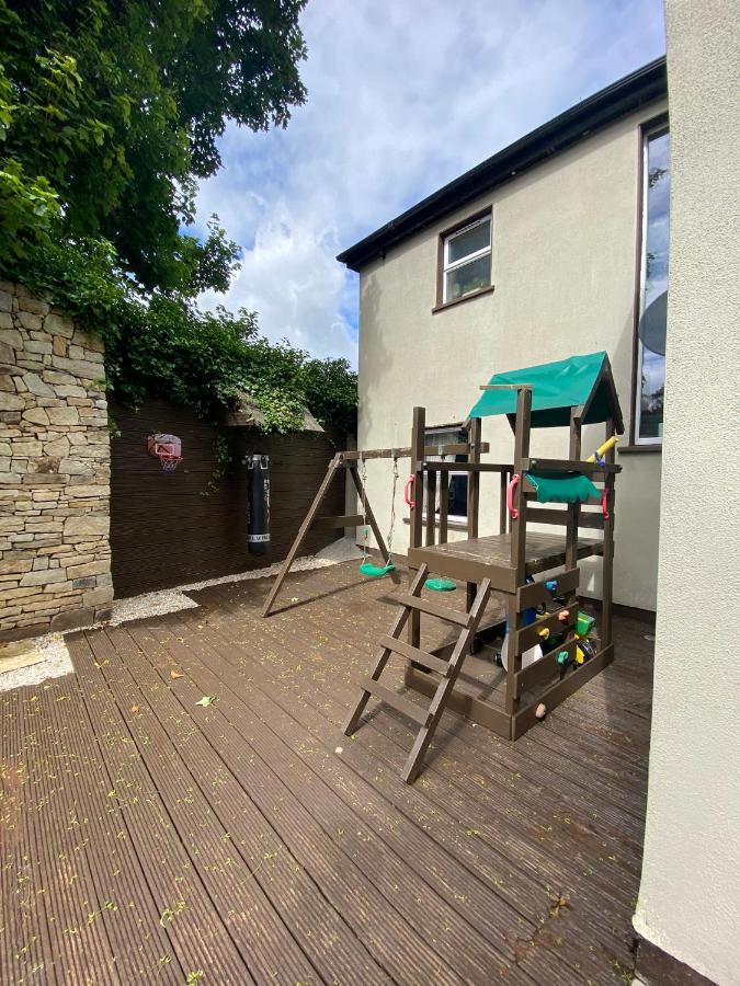 Town Villa With Charming Garden, Bbq Area & Sleeps 6 Cashel  Exterior foto